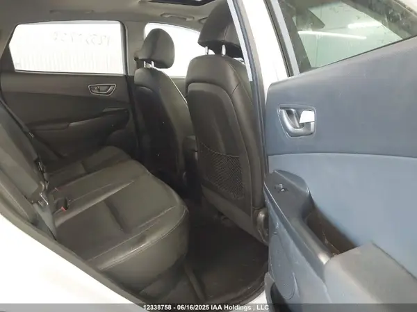 KM8K33AG5MU116396 2021 HYUNDAI KONA - Image 8