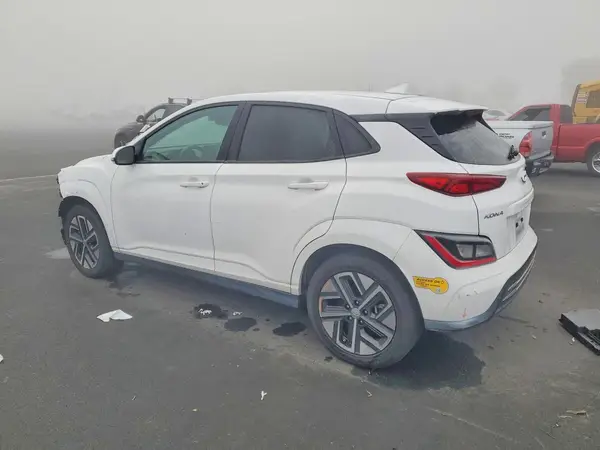 KM8K33AG5NU156091 2022 HYUNDAI KONA - Image 2