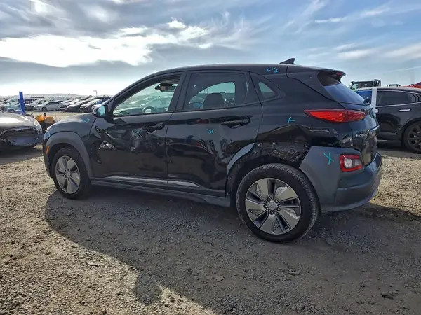 KM8K33AG6MU123096 2021 HYUNDAI KONA - Image 2
