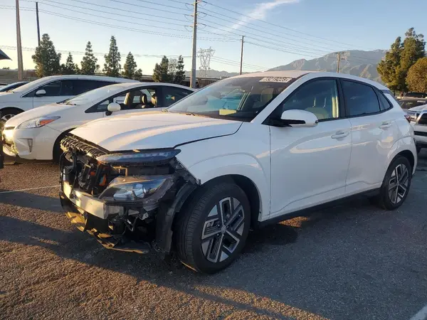 KM8K33AG6PU173565 2023 HYUNDAI KONA - Image 1