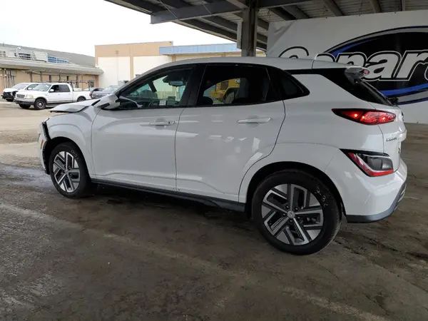 KM8K33AG6PU183772 2023 HYUNDAI KONA - Image 2