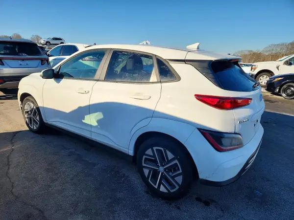KM8K33AG6PU190365 2023 HYUNDAI KONA - Image 2