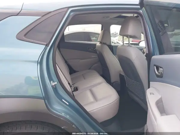 KM8K33AG7KU024672 2019 HYUNDAI KONA - Image 8