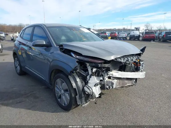 KM8K33AG7MU123673 2021 HYUNDAI KONA - Image 1