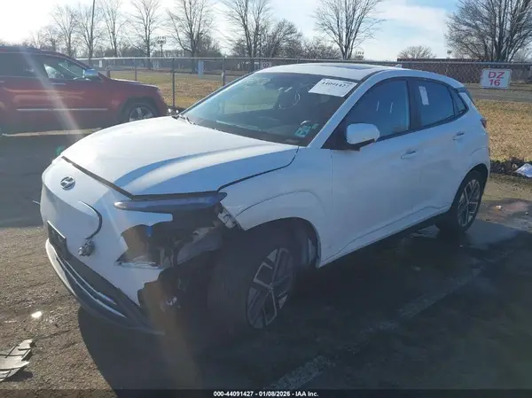 KM8K33AG7PU190312 2023 HYUNDAI KONA - Image 2