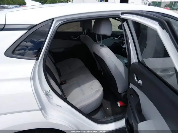 KM8K33AG7PU191542 2023 HYUNDAI KONA - Image 8