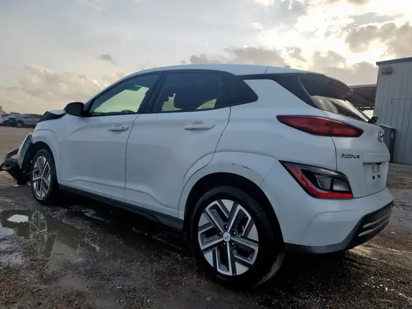 KM8K33AG7PU193341 2023 HYUNDAI KONA - Image 2