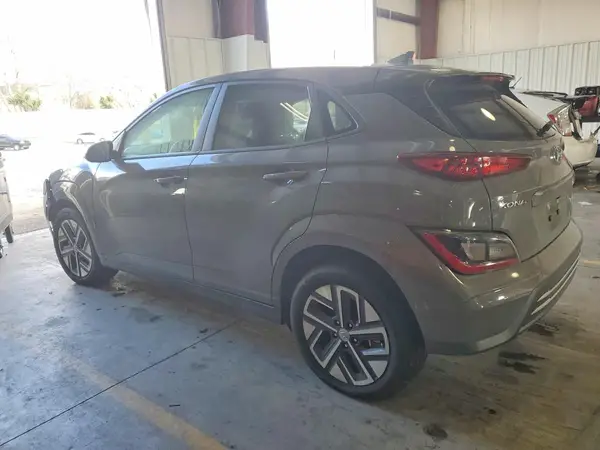 KM8K33AG8PU168593 2023 HYUNDAI KONA - Image 2