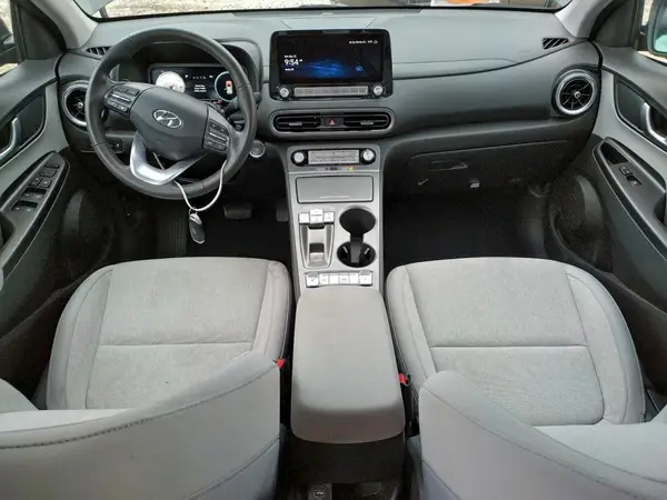 KM8K33AG8PU170392 2023 HYUNDAI KONA - Image 8