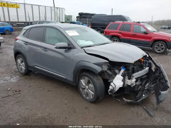 KM8K33AG9MU121133 2021 HYUNDAI KONA - Image 1
