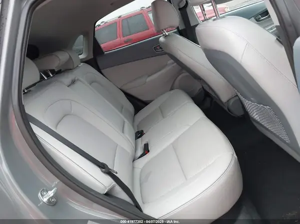 KM8K33AG9MU121133 2021 HYUNDAI KONA - Image 8