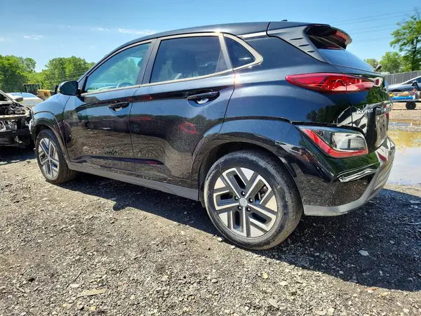 KM8K33AG9NU149127 2022 HYUNDAI KONA - Image 2