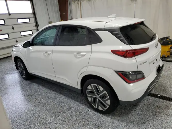 KM8K33AG9PU190358 2023 HYUNDAI KONA - Image 2