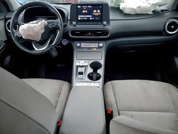 KM8K33AGXNU138945 2022 HYUNDAI KONA - Image 8