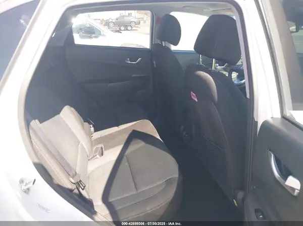 KM8K33AGXPU165632 2023 HYUNDAI KONA - Image 8