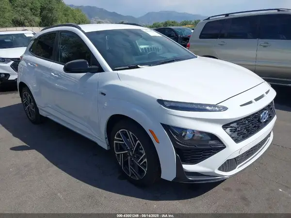 KM8K3CA30NU785688 2022 HYUNDAI KONA - Image 1