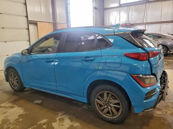 KM8K3CA31NU876470 2022 HYUNDAI KONA - Image 2