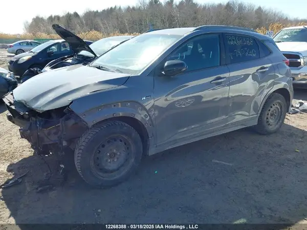 KM8K3CA33NU790240 2022 HYUNDAI KONA - Image 2