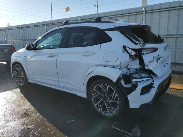 KM8K3CA33NU796555 2022 HYUNDAI KONA - Image 2