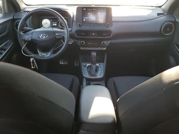 KM8K3CA33NU796555 2022 HYUNDAI KONA - Image 8