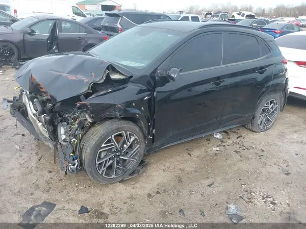 KM8K3CA33NU818859 2022 HYUNDAI KONA - Image 2