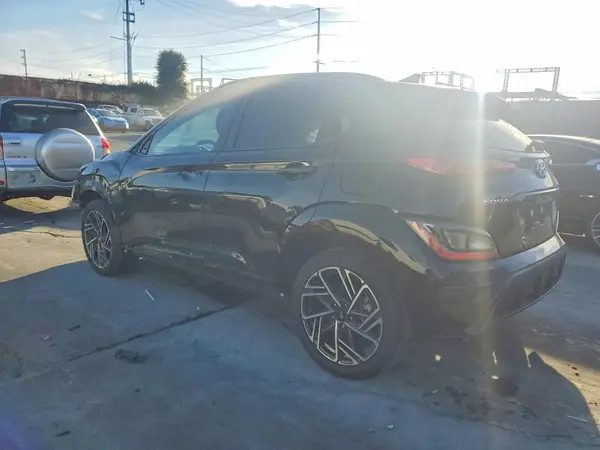 KM8K3CA33NU926835 2022 HYUNDAI KONA - Image 2