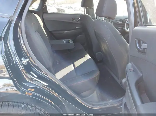 KM8K3CA33PU973219 2023 HYUNDAI KONA - Image 8