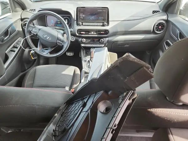 KM8K3CA34PU937281 2023 HYUNDAI KONA - Image 8
