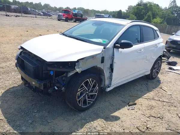 KM8K3CA36NU856618 2022 HYUNDAI KONA - Image 2