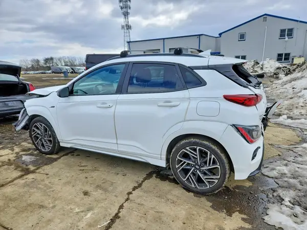 KM8K3CA36NU858885 2022 HYUNDAI KONA - Image 2