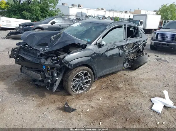 KM8K3CA37NU771075 2022 HYUNDAI KONA - Image 2