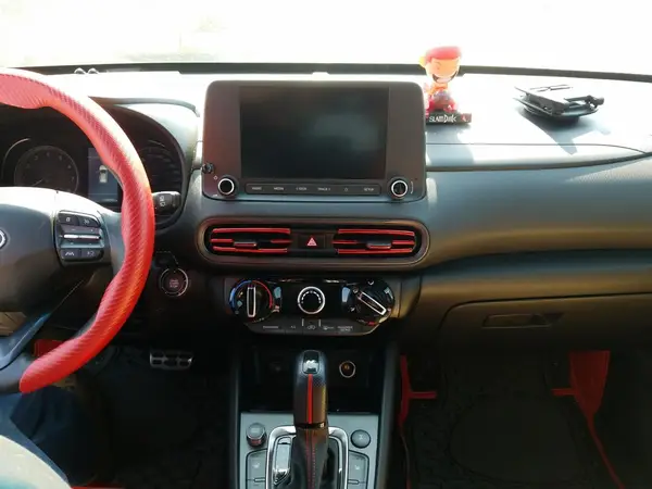 KM8K3CA37NU789382 2022 HYUNDAI KONA - Image 8