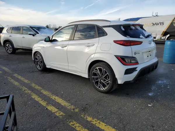 KM8K3CA37PU995837 2023 HYUNDAI KONA - Image 2