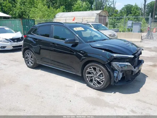 KM8K3CA39NU856368 2022 HYUNDAI KONA - Image 1