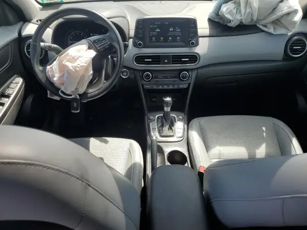 KM8K3CA50JU133410 2018 HYUNDAI KONA - Image 8