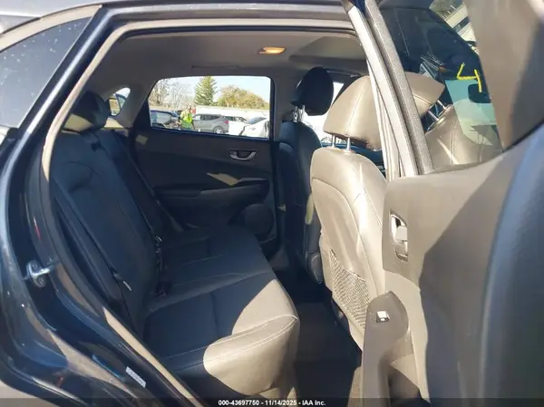 KM8K3CA50KU248445 2019 HYUNDAI KONA - Image 8