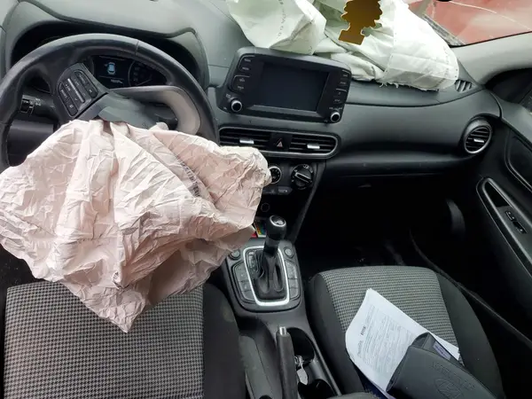 KM8K3CA50KU318123 2019 HYUNDAI KONA - Image 8