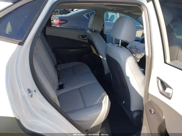 KM8K3CA50LU572514 2020 HYUNDAI KONA - Image 8