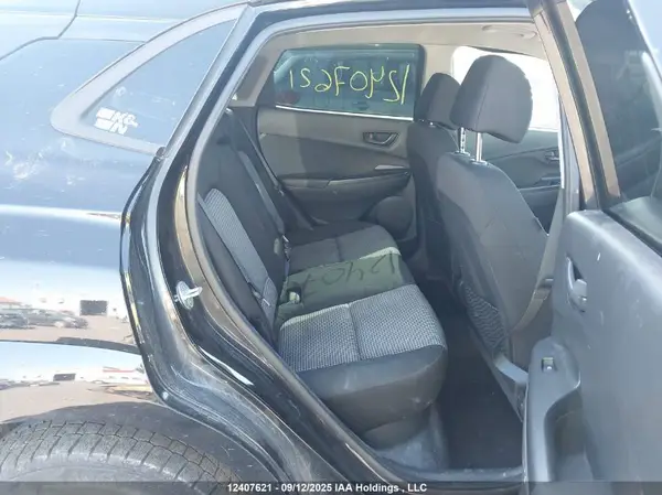 KM8K3CA50MU708075 2021 HYUNDAI KONA - Image 8