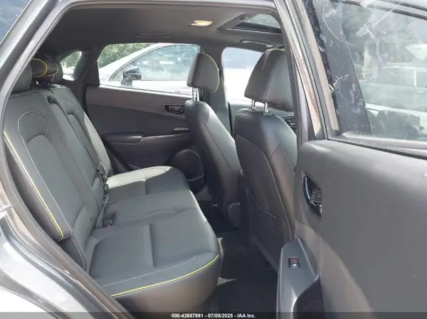 KM8K3CA51JU069703 2018 HYUNDAI KONA - Image 8