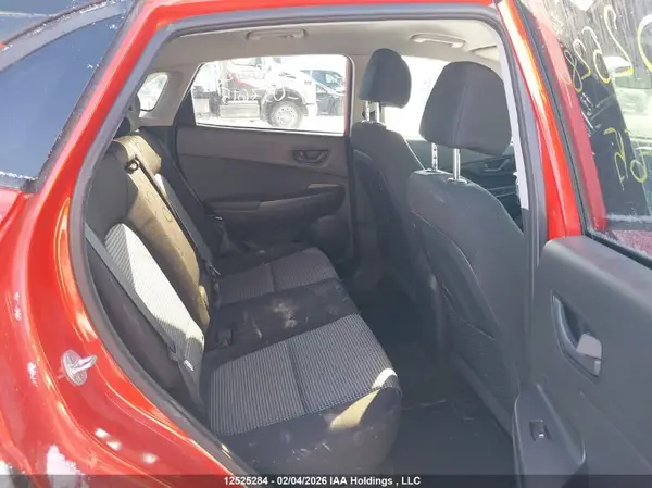 KM8K3CA51JU097615 2018 HYUNDAI KONA - Image 8