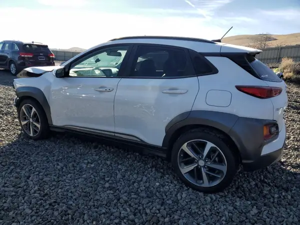 KM8K3CA51JU147543 2018 HYUNDAI KONA - Image 2