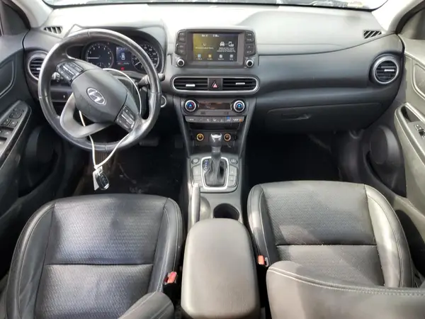 KM8K3CA51JU166576 2018 HYUNDAI KONA - Image 8