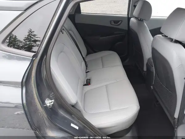 KM8K3CA51KU246249 2019 HYUNDAI KONA - Image 8