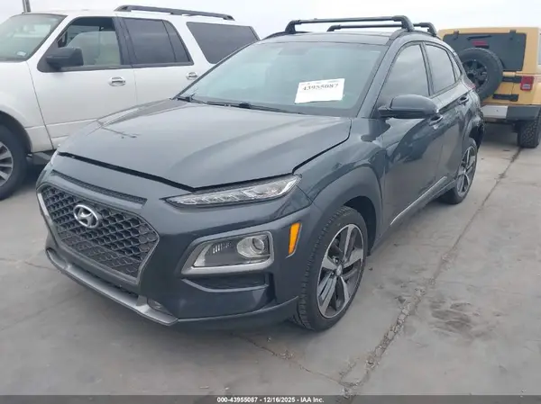 KM8K3CA52JU065966 2018 HYUNDAI KONA - Image 2