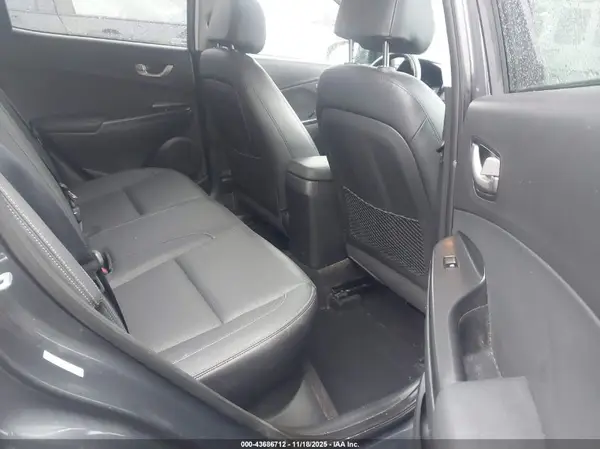 KM8K3CA52JU165811 2018 HYUNDAI KONA - Image 8