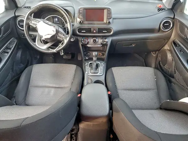KM8K3CA52MU633413 2021 HYUNDAI KONA - Image 8