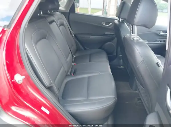 KM8K3CA52MU655699 2021 HYUNDAI KONA - Image 8