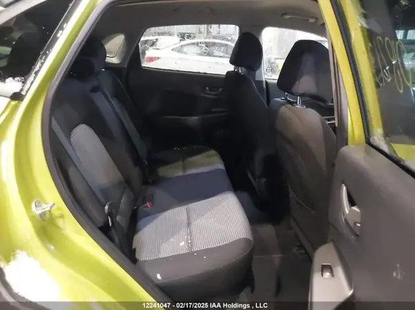KM8K3CA53JU082131 2018 HYUNDAI KONA - Image 8