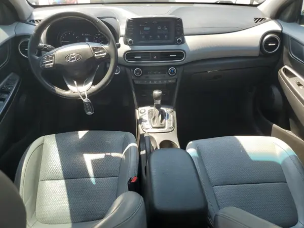 KM8K3CA53JU126015 2018 HYUNDAI KONA - Image 8